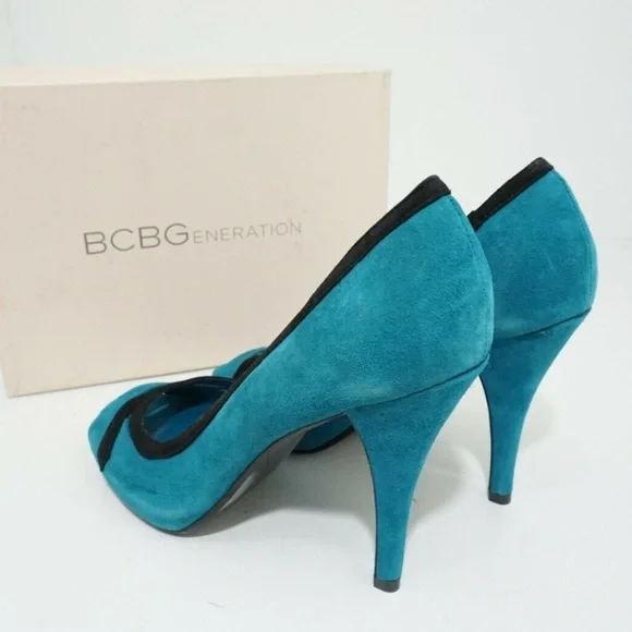 NEW ⭐️ BCBGeneration Teal/Black Kidsuede Heels - Picture 2 of 10
